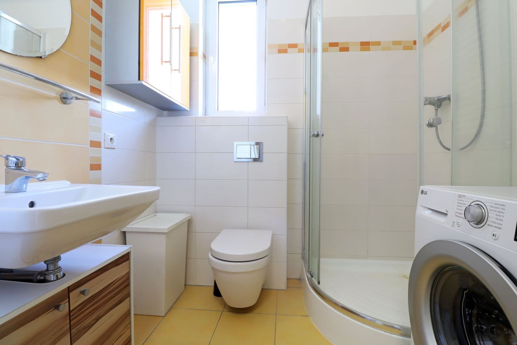 Studio flat to rent, 33 m², Freyova, Prague, Prague Studio flat to rent, 33 m², Freyova, Prague, Prague