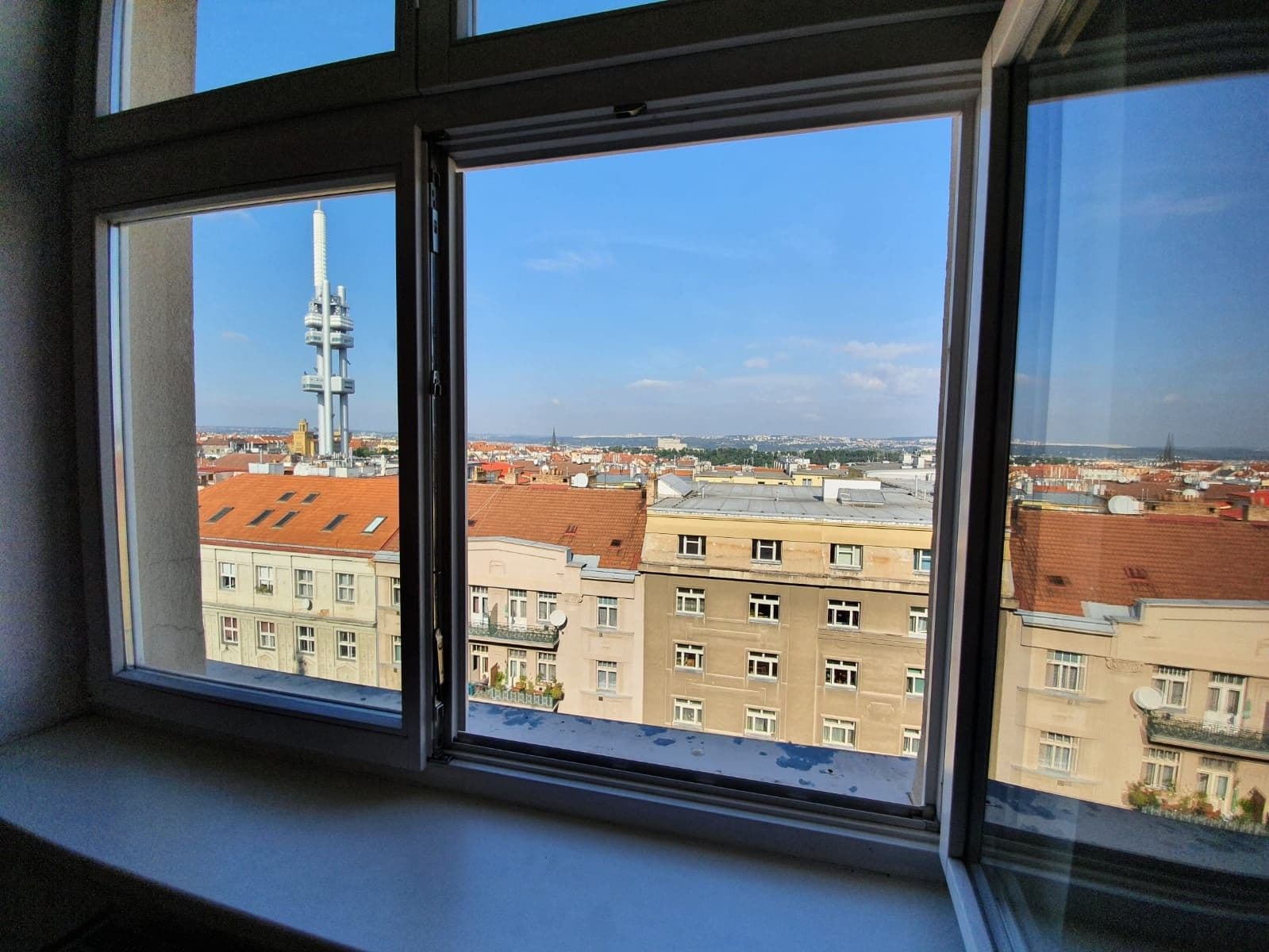 2 bedroom with open-plan kitchen flat to rent, 100 m², Lucemburská, Prague, Prague 2 bedroom with open-plan kitchen flat to rent, 100 m², Lucemburská, Prague, Prague