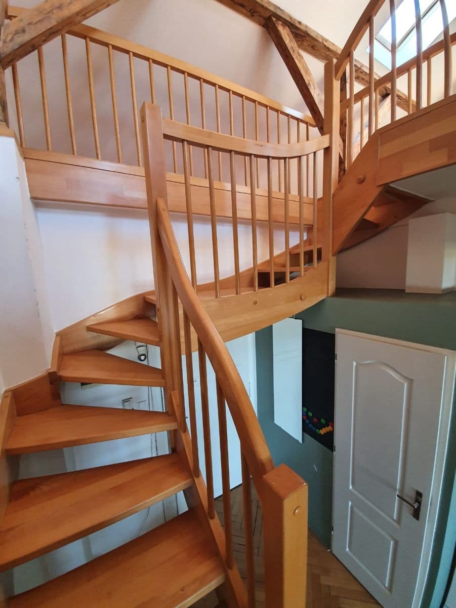 2 bedroom with open-plan kitchen flat to rent, 100 m², Lucemburská, Prague, Prague 2 bedroom with open-plan kitchen flat to rent, 100 m², Lucemburská, Prague, Prague