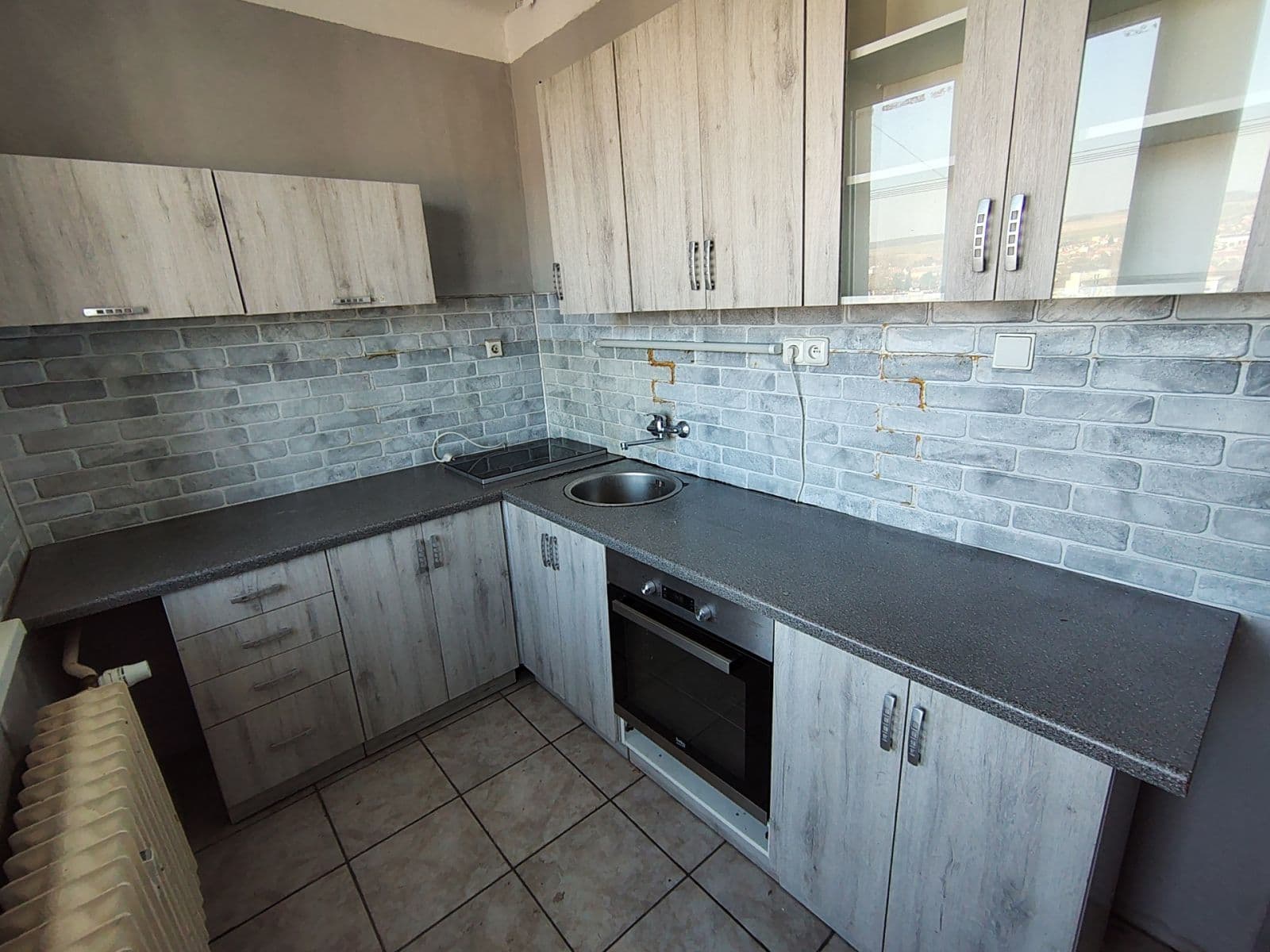 2 bedroom with open-plan kitchen flat for sale, 89 m², Nemocniční, Mělník, Středočeský Region 2 bedroom with open-plan kitchen flat for sale, 89 m², Nemocniční, Mělník, Středočeský Region