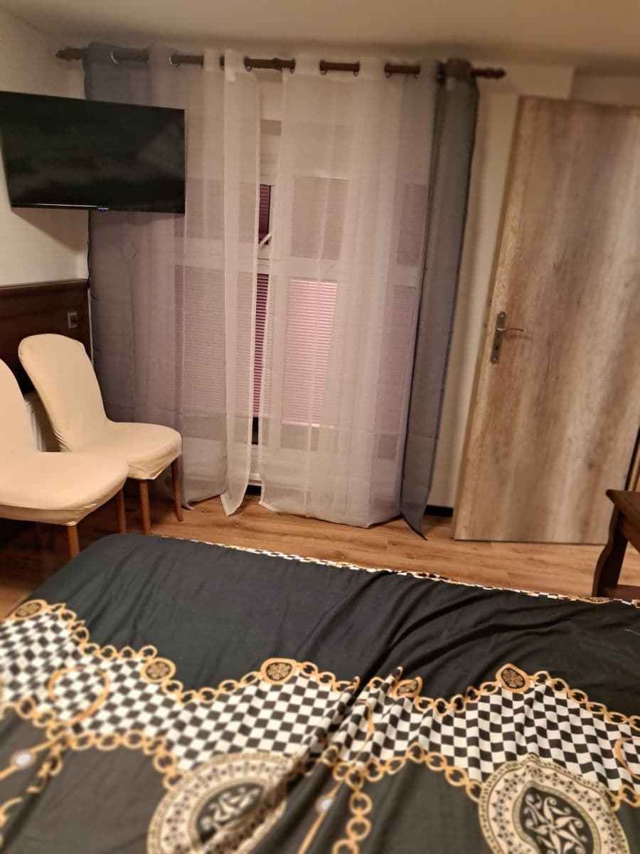 2 bedroom with open-plan kitchen flat to rent, 47 m², Žitavského, Prague, Prague 2 bedroom with open-plan kitchen flat to rent, 47 m², Žitavského, Prague, Prague