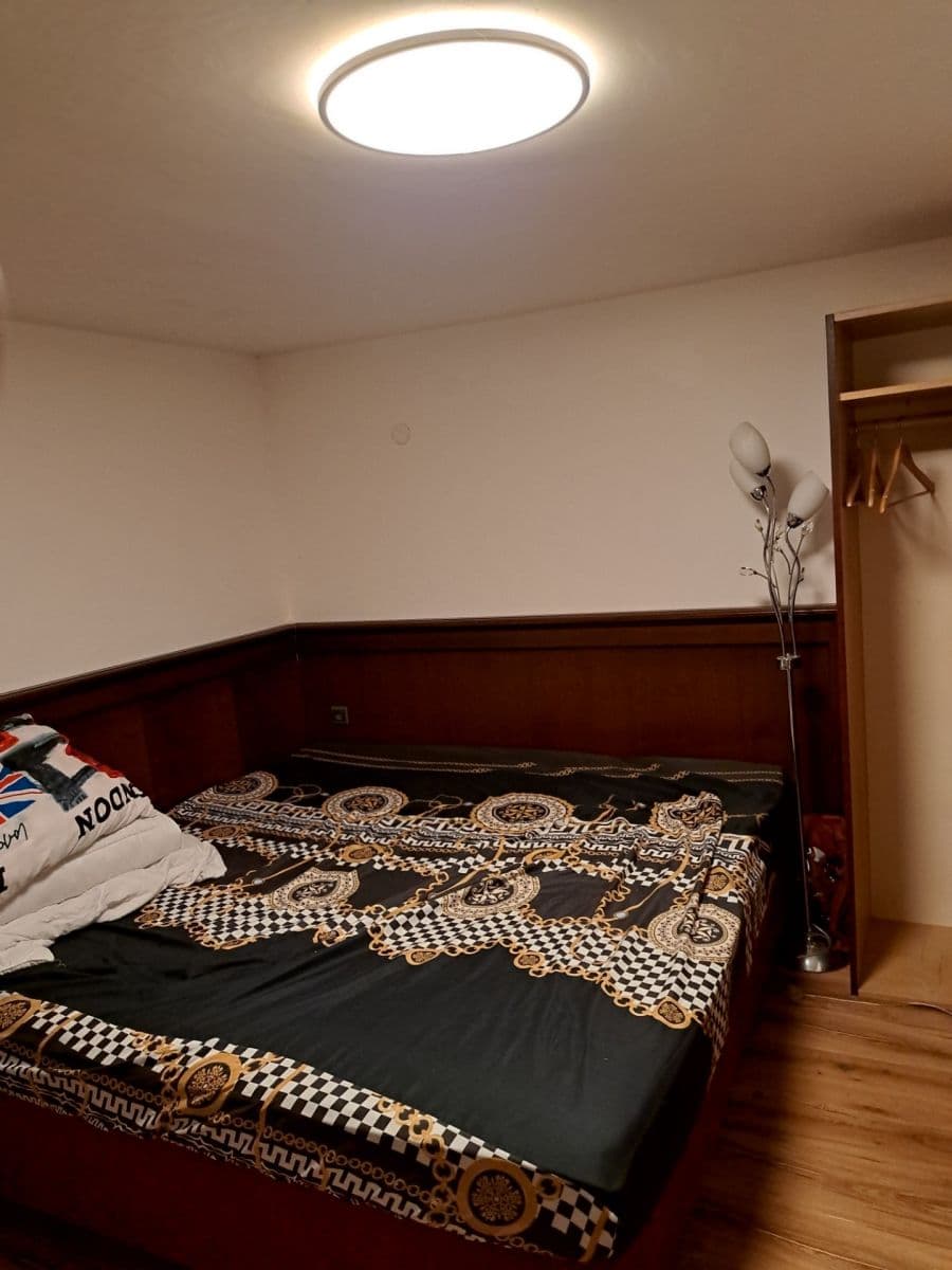 2 bedroom with open-plan kitchen flat to rent, 47 m², Žitavského, Prague, Prague 2 bedroom with open-plan kitchen flat to rent, 47 m², Žitavského, Prague, Prague