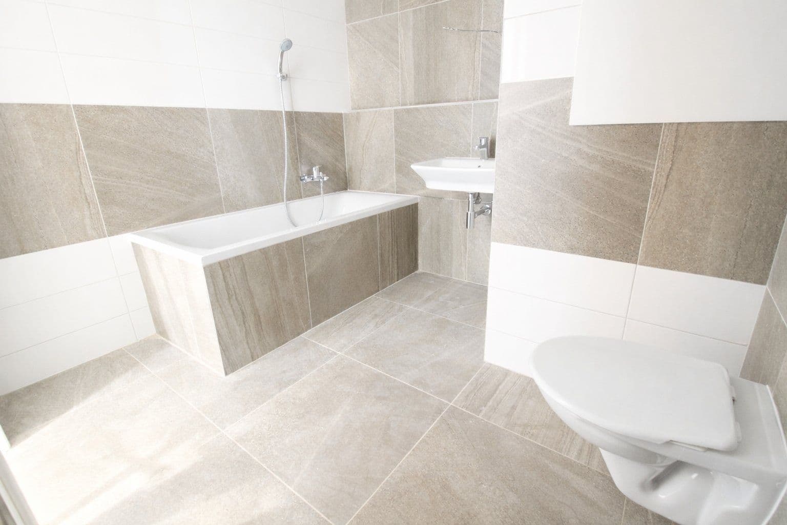 1 bedroom with open-plan kitchen flat to rent, 40 m², Havířovská, Prague, Prague 1 bedroom with open-plan kitchen flat to rent, 40 m², Havířovská, Prague, Prague