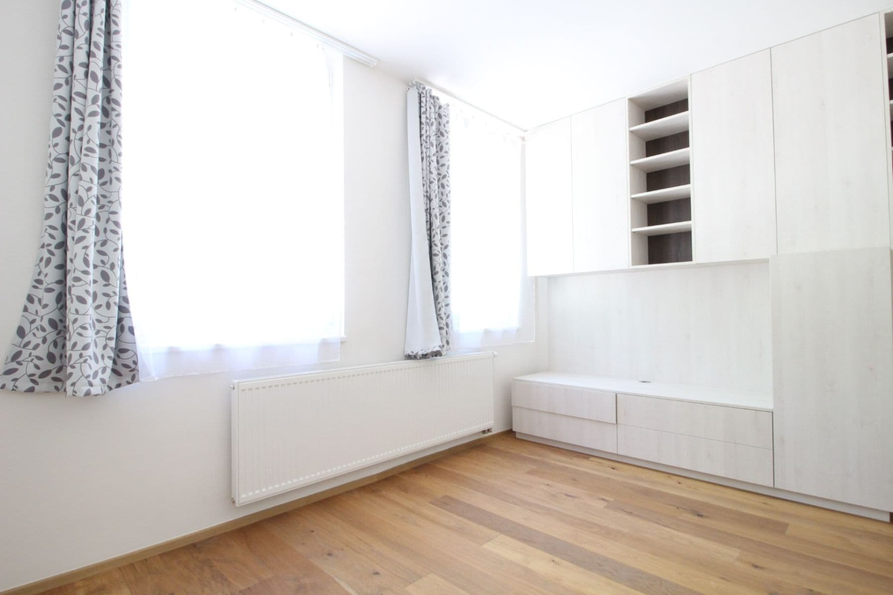 Studio flat to rent, 20 m², Perucká, Prague, Prague Studio flat to rent, 20 m², Perucká, Prague, Prague