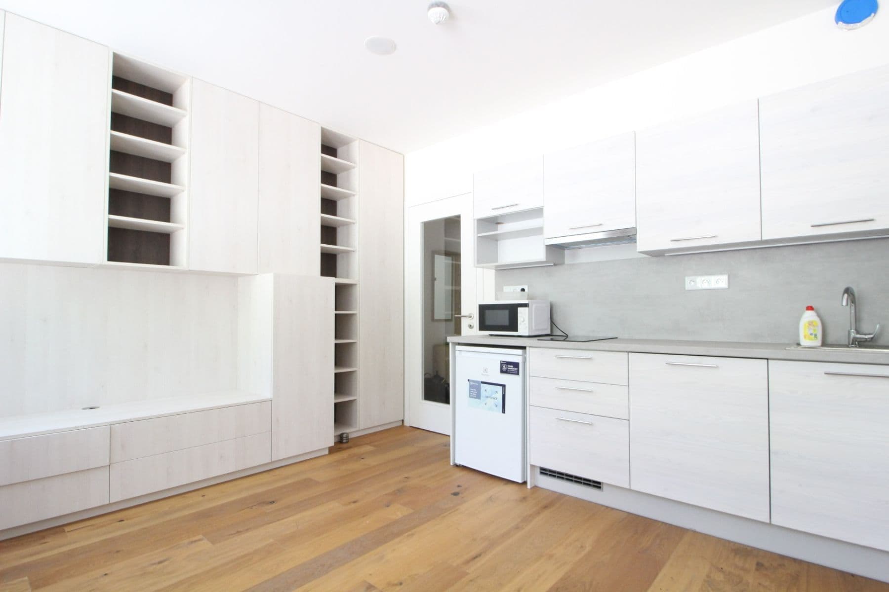 Studio flat to rent, 20 m², Perucká, Prague, Prague Studio flat to rent, 20 m², Perucká, Prague, Prague