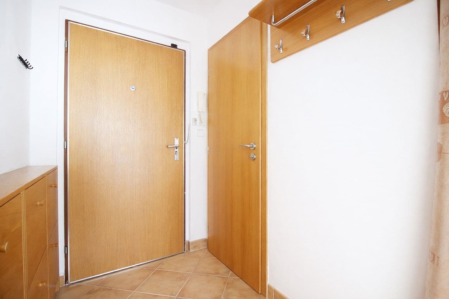 Studio flat to rent, 38 m², Zubrnická, Prague, Prague Studio flat to rent, 38 m², Zubrnická, Prague, Prague