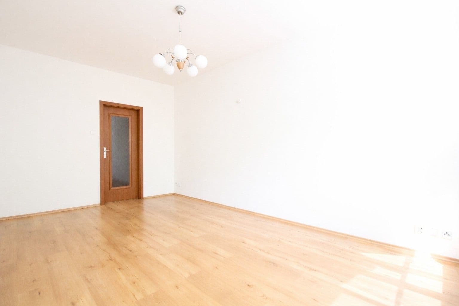 4 bedroom flat to rent, 110 m², Na Hřebenkách, Prague, Prague 4 bedroom flat to rent, 110 m², Na Hřebenkách, Prague, Prague