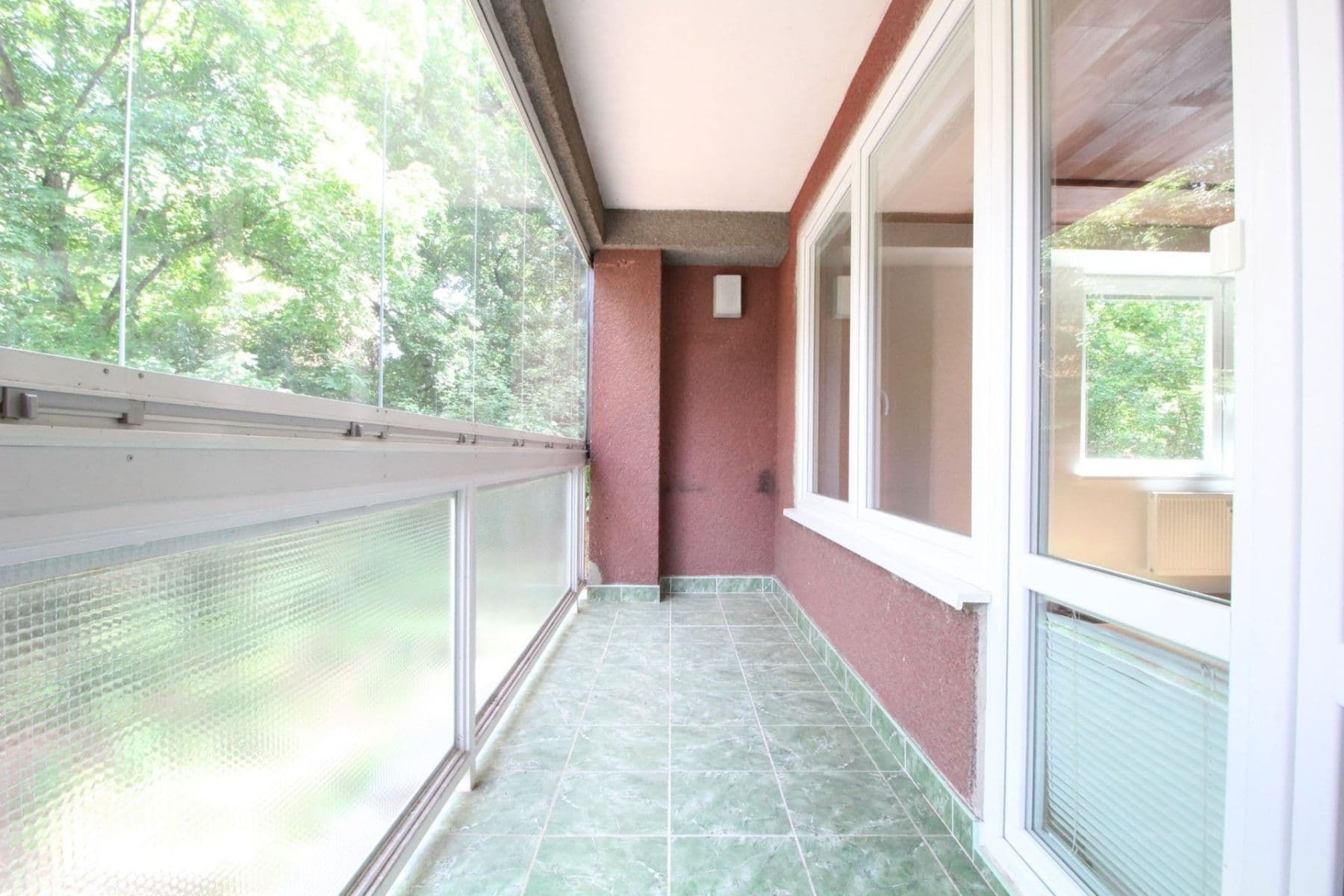 4 bedroom flat to rent, 110 m², Na Hřebenkách, Prague, Prague 4 bedroom flat to rent, 110 m², Na Hřebenkách, Prague, Prague