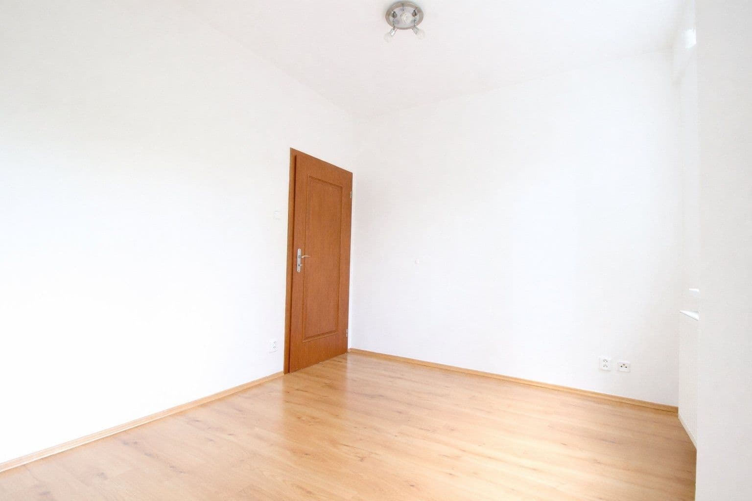 4 bedroom flat to rent, 110 m², Na Hřebenkách, Prague, Prague 4 bedroom flat to rent, 110 m², Na Hřebenkách, Prague, Prague