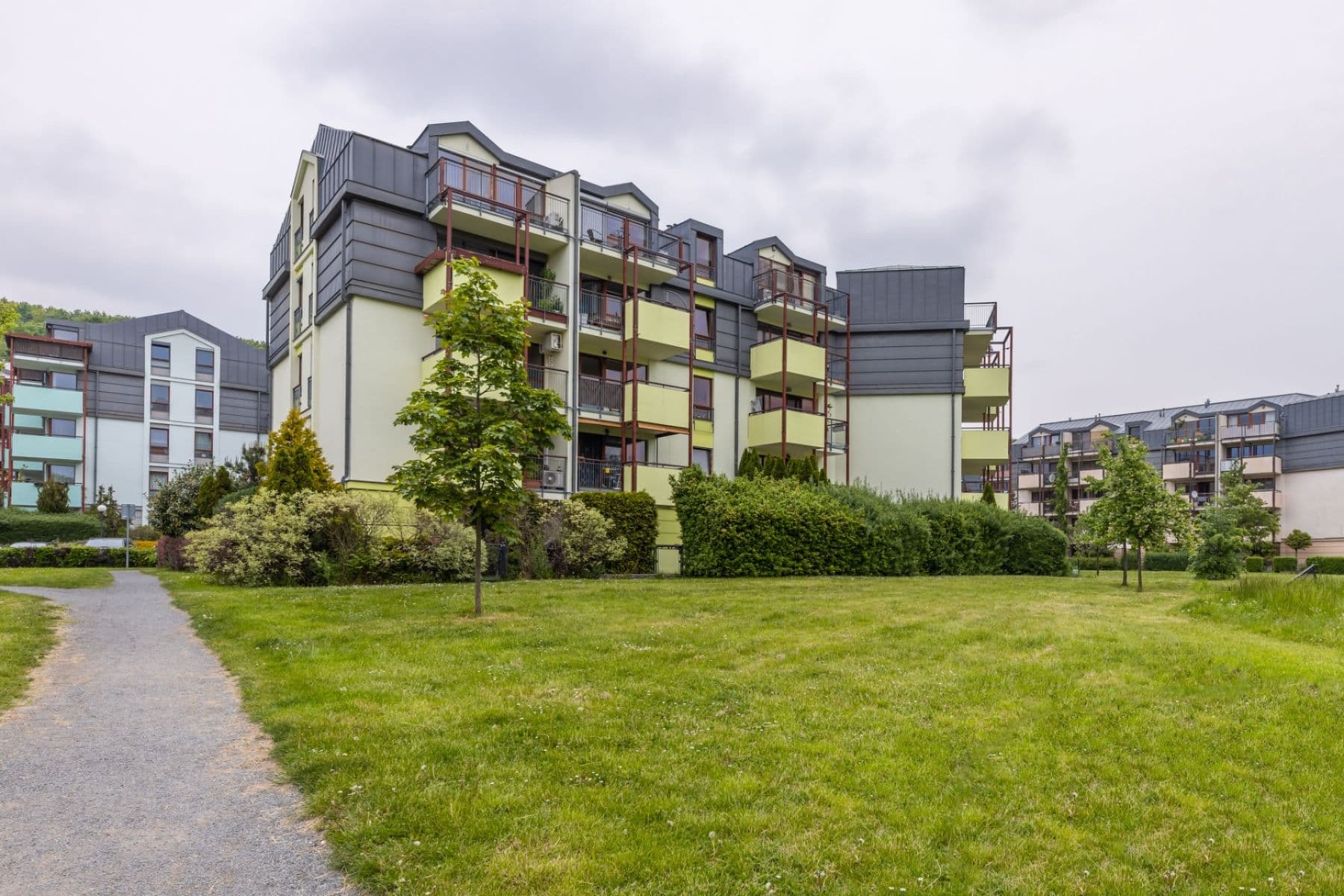 2 bedroom with open-plan kitchen flat to rent, 67 m², Podvinný mlýn, Prague, Prague 2 bedroom with open-plan kitchen flat to rent, 67 m², Podvinný mlýn, Prague, Prague