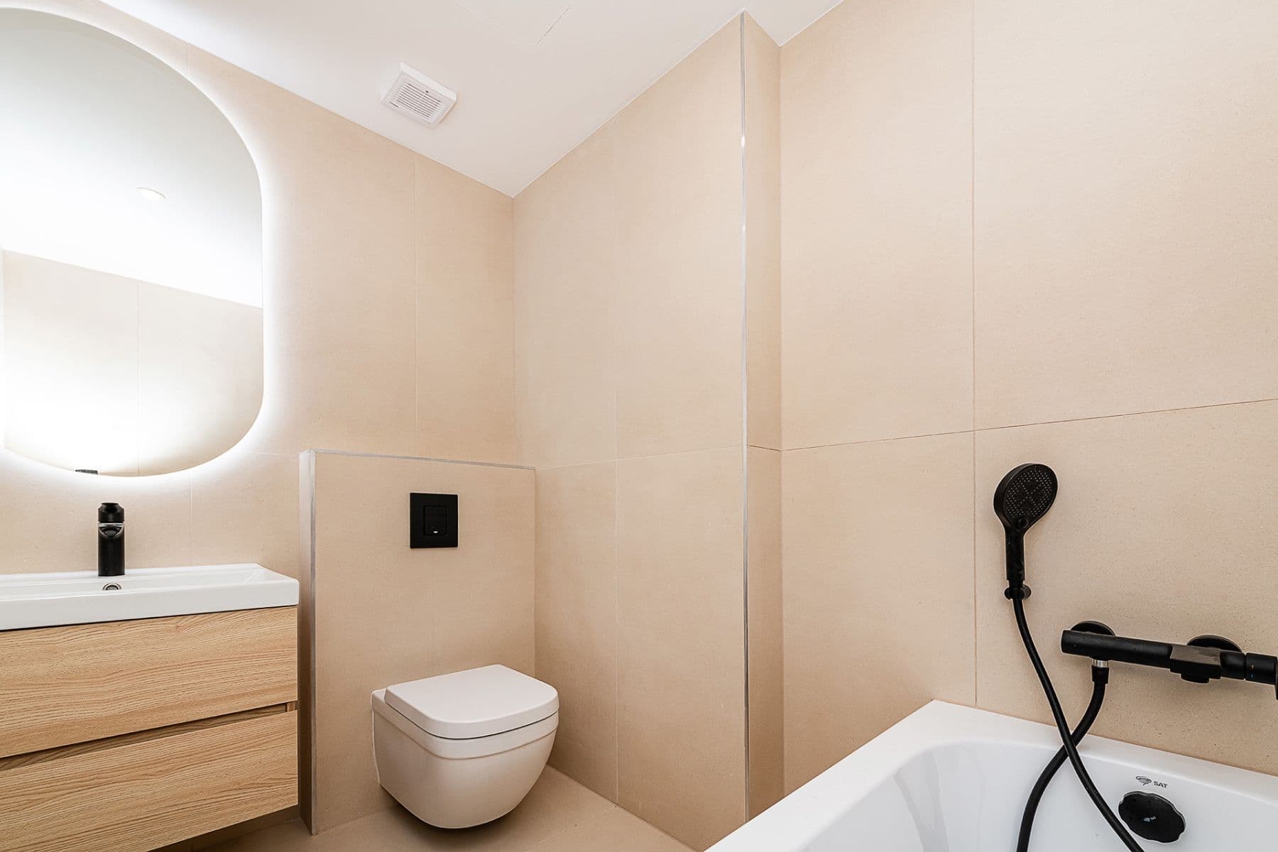 2 bedroom with open-plan kitchen flat for sale, 81 m², Ukrajinská, Prague, Prague 2 bedroom with open-plan kitchen flat for sale, 81 m², Ukrajinská, Prague, Prague