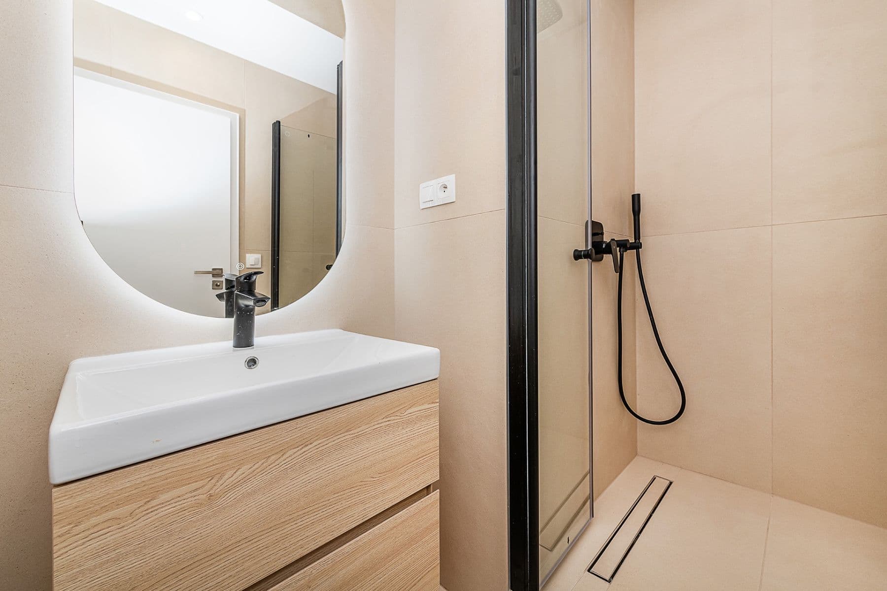 2 bedroom with open-plan kitchen flat for sale, 81 m², Ukrajinská, Prague, Prague 2 bedroom with open-plan kitchen flat for sale, 81 m², Ukrajinská, Prague, Prague