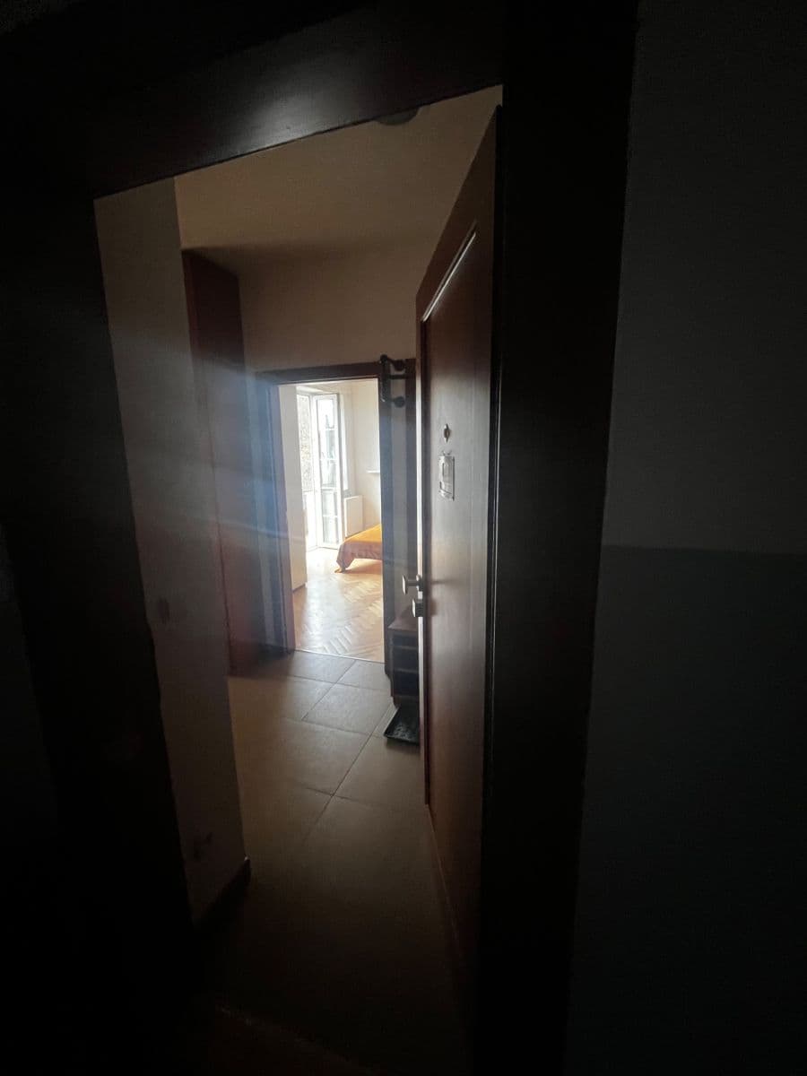 2 bedroom flat to rent, 60 m², Jeremenkova, Prague, Prague 2 bedroom flat to rent, 60 m², Jeremenkova, Prague, Prague