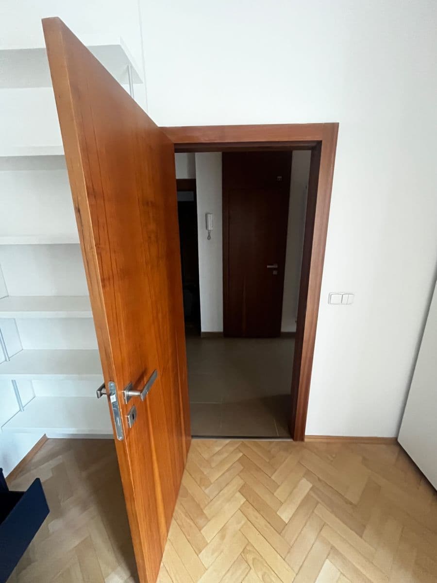 2 bedroom flat to rent, 60 m², Jeremenkova, Prague, Prague 2 bedroom flat to rent, 60 m², Jeremenkova, Prague, Prague