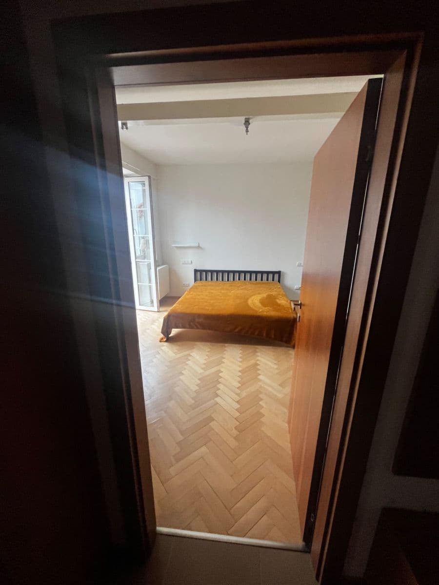 2 bedroom flat to rent, 60 m², Jeremenkova, Prague, Prague 2 bedroom flat to rent, 60 m², Jeremenkova, Prague, Prague