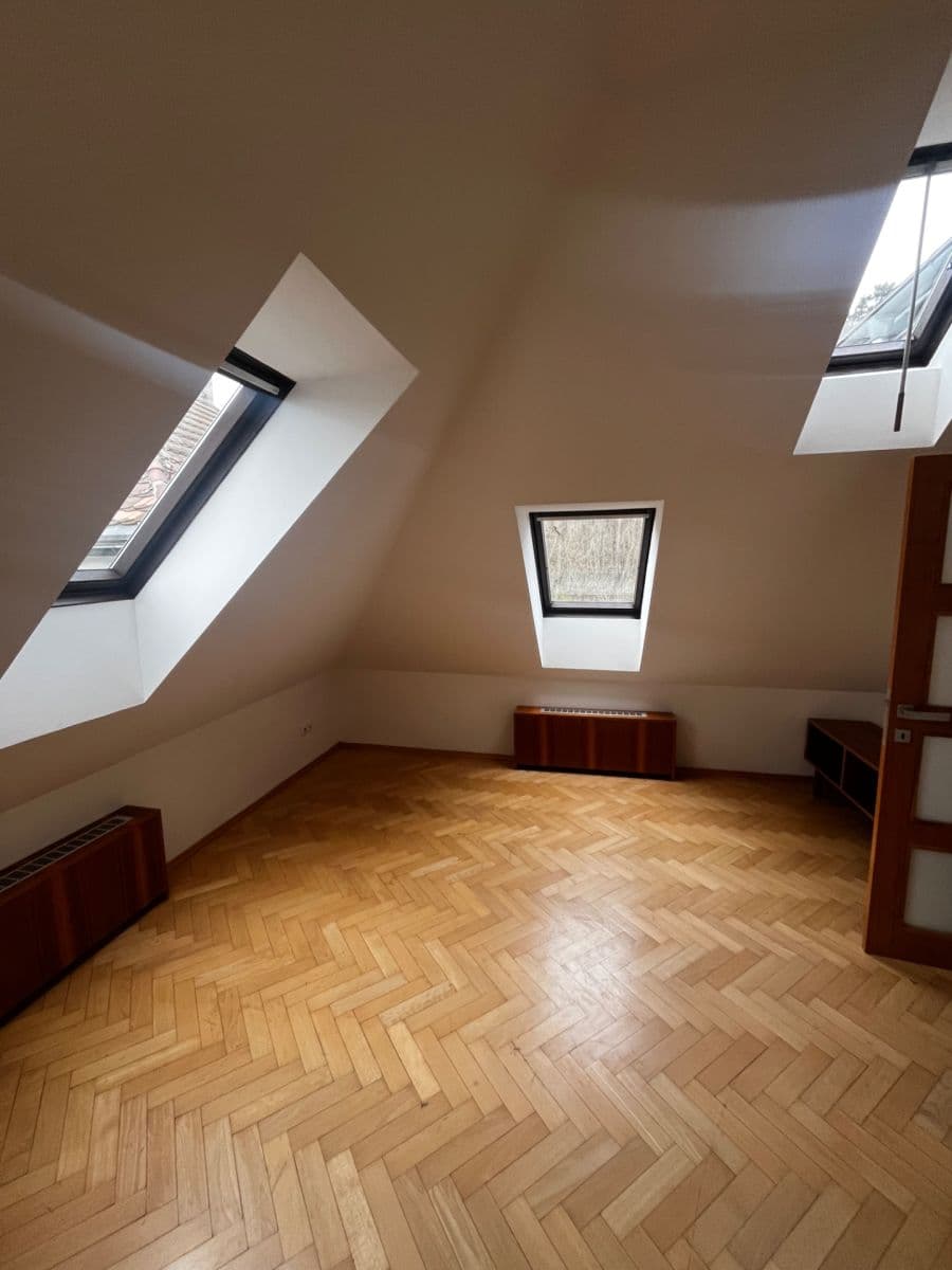 2 bedroom flat to rent, 60 m², Jeremenkova, Prague, Prague 2 bedroom flat to rent, 60 m², Jeremenkova, Prague, Prague