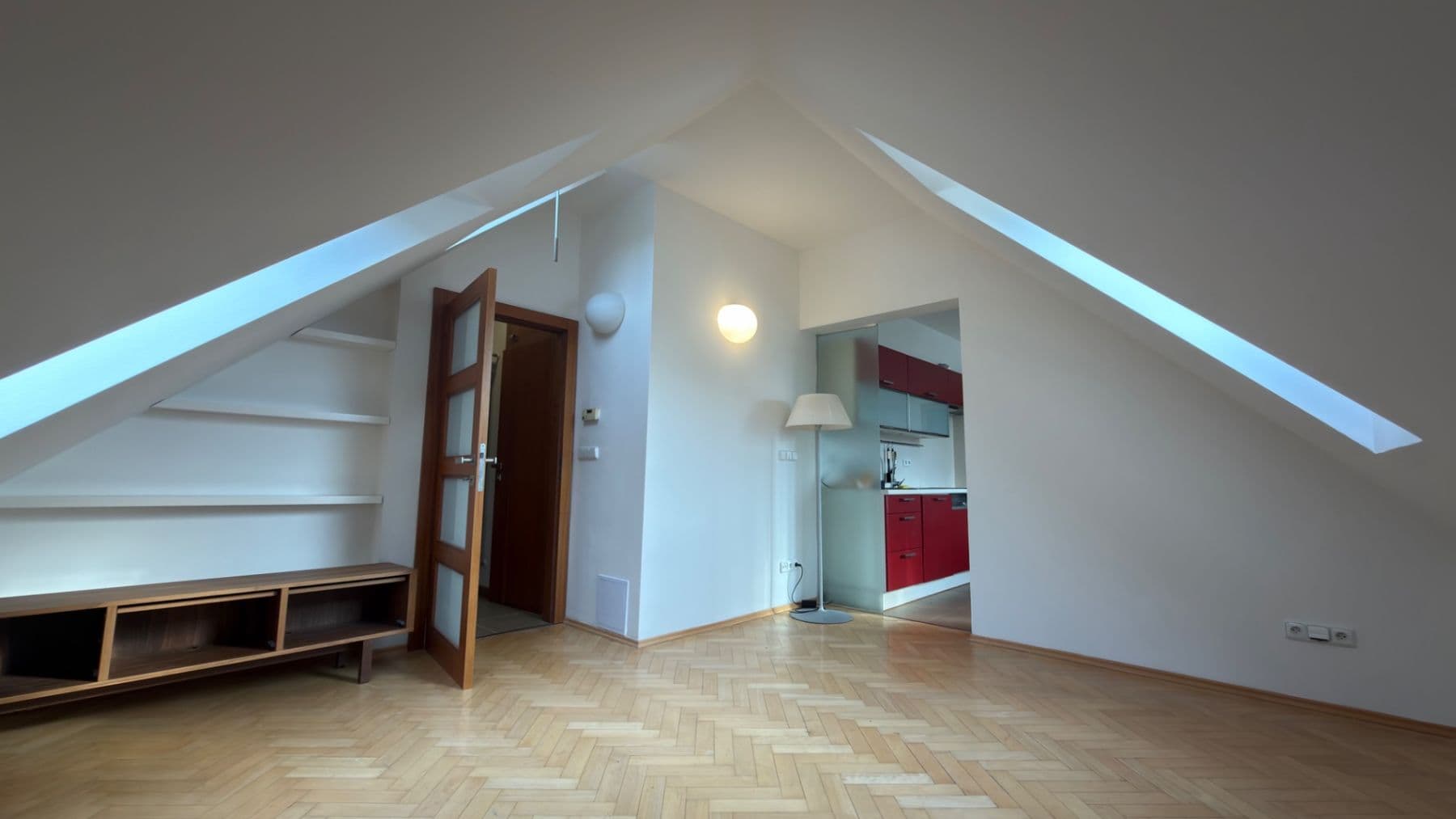 2 bedroom flat to rent, 60 m², Jeremenkova, Prague, Prague 2 bedroom flat to rent, 60 m², Jeremenkova, Prague, Prague