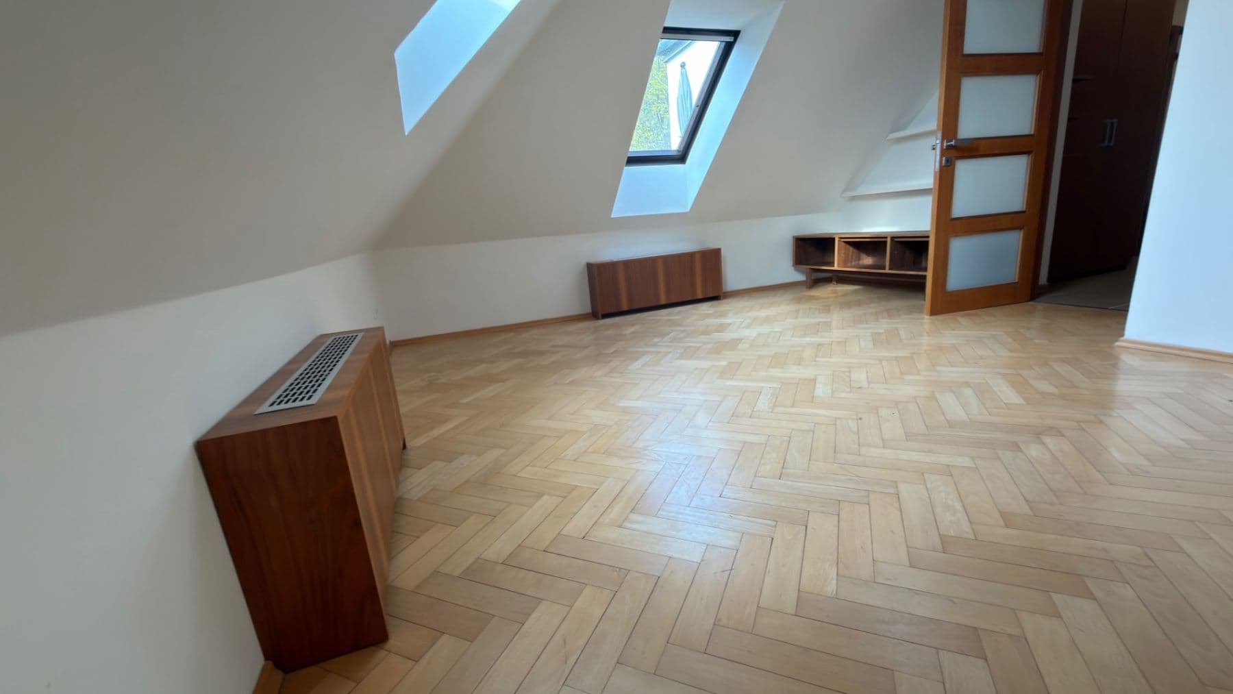 2 bedroom flat to rent, 60 m², Jeremenkova, Prague, Prague 2 bedroom flat to rent, 60 m², Jeremenkova, Prague, Prague