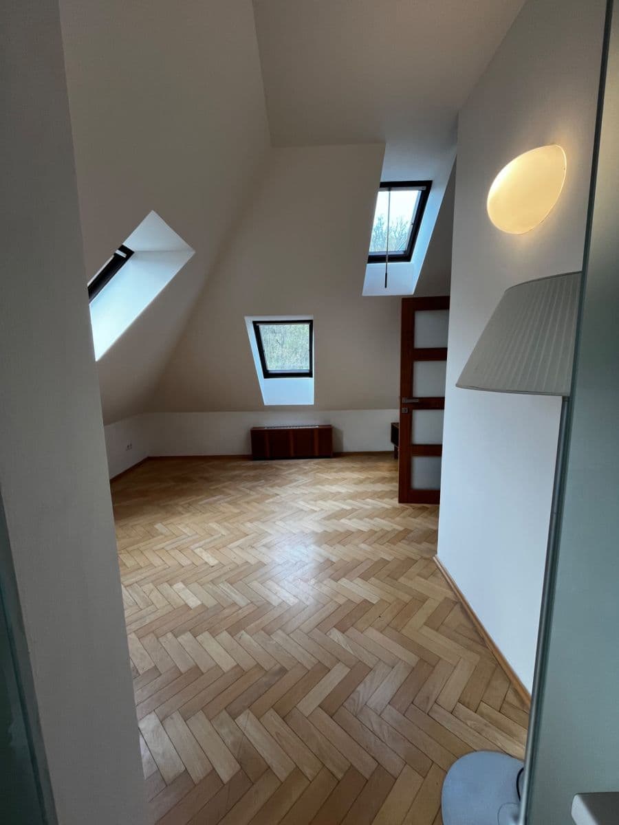 2 bedroom flat to rent, 60 m², Jeremenkova, Prague, Prague 2 bedroom flat to rent, 60 m², Jeremenkova, Prague, Prague