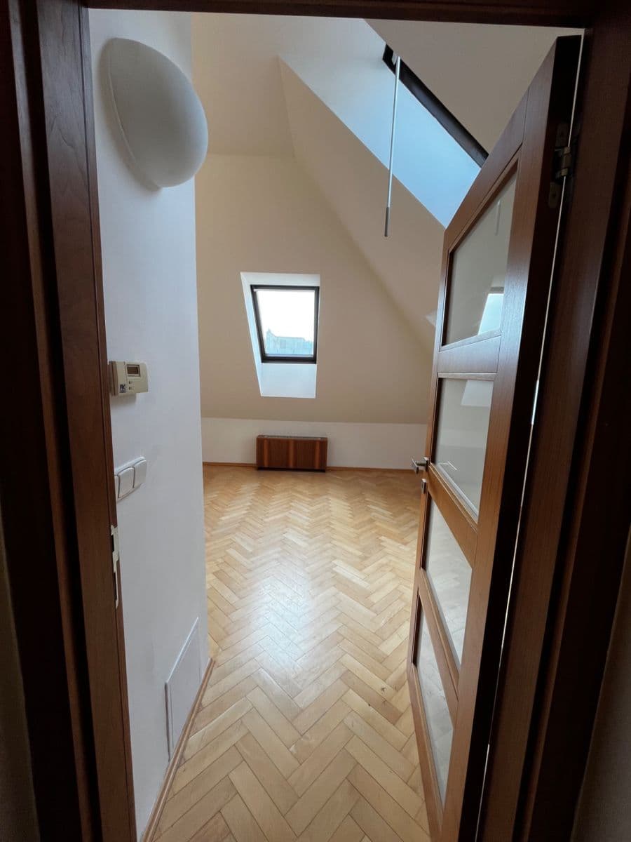 2 bedroom flat to rent, 60 m², Jeremenkova, Prague, Prague 2 bedroom flat to rent, 60 m², Jeremenkova, Prague, Prague