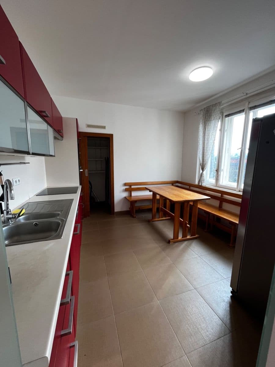 2 bedroom flat to rent, 60 m², Jeremenkova, Prague, Prague 2 bedroom flat to rent, 60 m², Jeremenkova, Prague, Prague