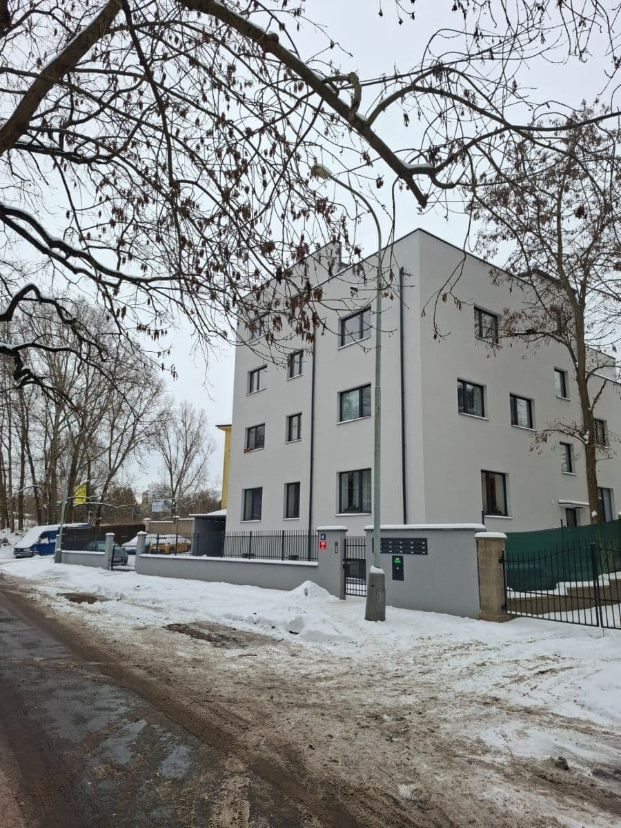 Studio flat to rent, 36 m², U Krčského nádraží, Prague, Prague Studio flat to rent, 36 m², U Krčského nádraží, Prague, Prague