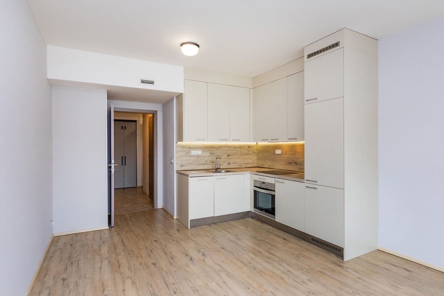 Studio flat to rent, 31 m², Na Zámecké, Prague, Prague Studio flat to rent, 31 m², Na Zámecké, Prague, Prague