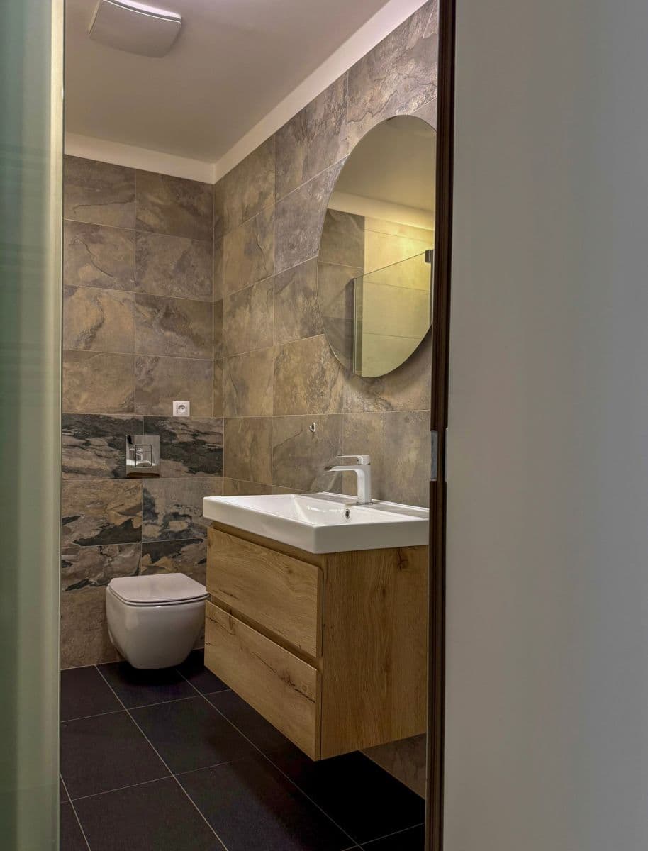 2 bedroom with open-plan kitchen flat to rent, 98 m², U Sluncové, Prague, Prague 2 bedroom with open-plan kitchen flat to rent, 98 m², U Sluncové, Prague, Prague