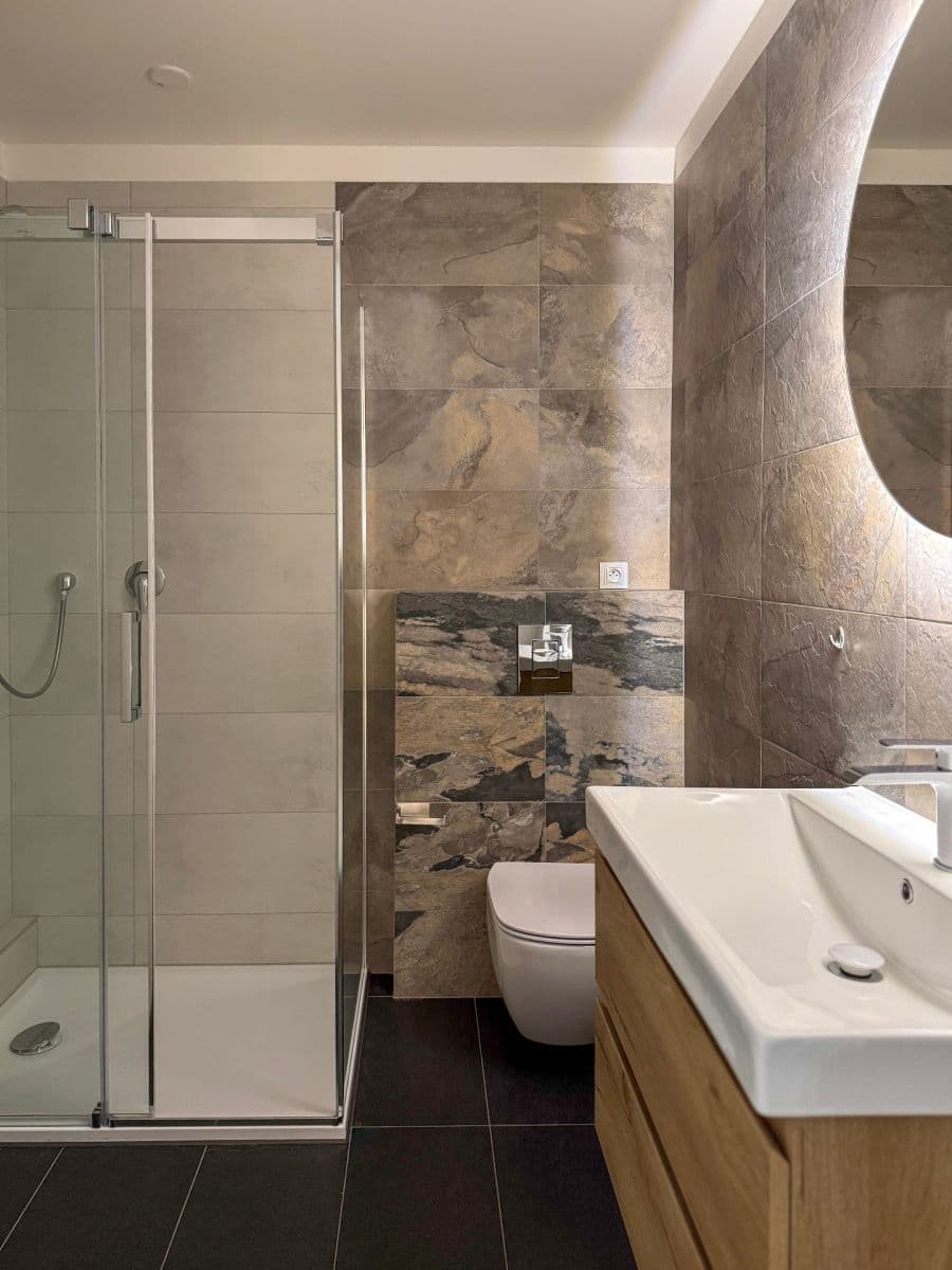 2 bedroom with open-plan kitchen flat to rent, 98 m², U Sluncové, Prague, Prague 2 bedroom with open-plan kitchen flat to rent, 98 m², U Sluncové, Prague, Prague