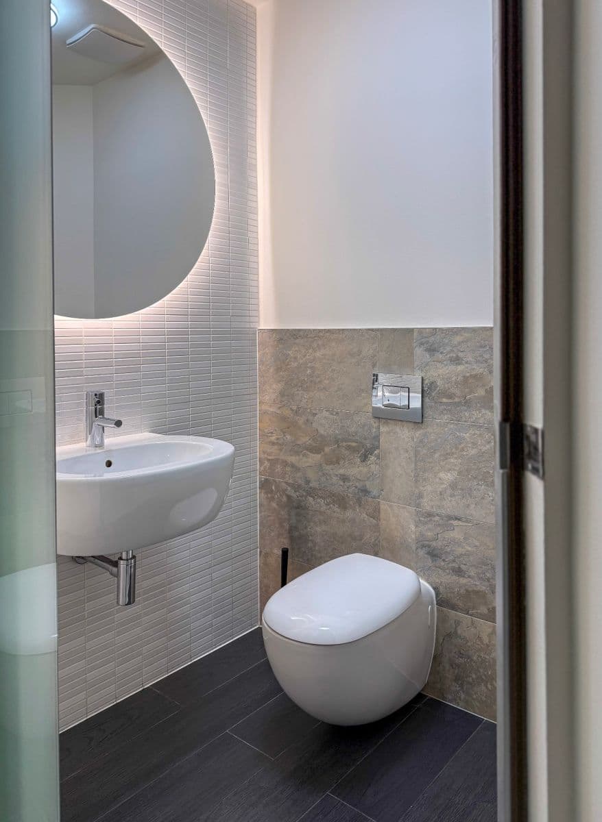 2 bedroom with open-plan kitchen flat to rent, 98 m², U Sluncové, Prague, Prague 2 bedroom with open-plan kitchen flat to rent, 98 m², U Sluncové, Prague, Prague