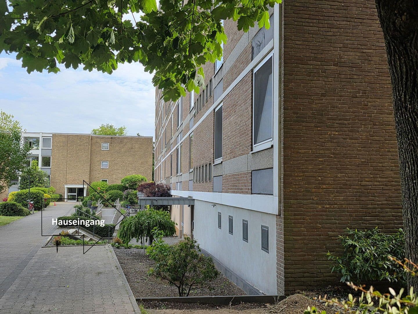 2 bedroom with open-plan kitchen flat for sale, 77 m², Emil-Barth-Strasse 145, Düsseldorf-Garath, North Rhine-Westphalia 2 bedroom with open-plan kitchen flat for sale, 77 m², Emil-Barth-Strasse 145, Düsseldorf-Garath, North Rhine-Westphalia