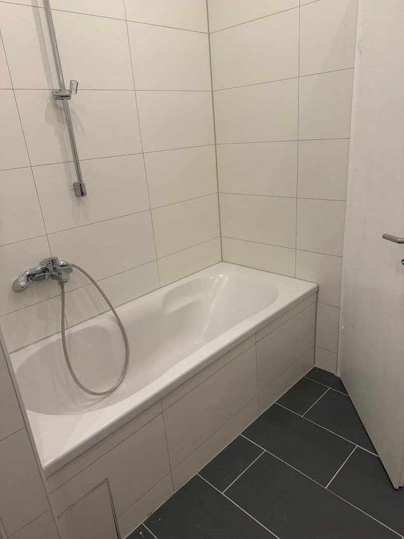 5 bedroom flat to rent, 100 m², Aachen, North Rhine-Westphalia 5 bedroom flat to rent, 100 m², Aachen, North Rhine-Westphalia