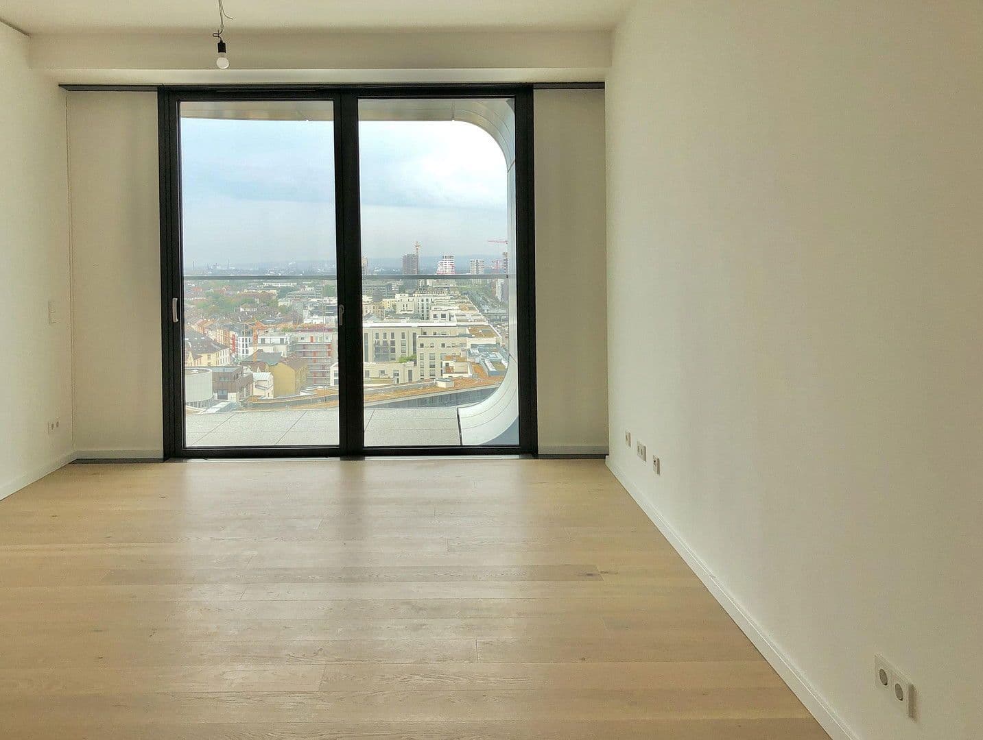 3 bedroom flat to rent, 82 m², Europa-Allee 2, Frankfurt am Main, Hesse 3 bedroom flat to rent, 82 m², Europa-Allee 2, Frankfurt am Main, Hesse