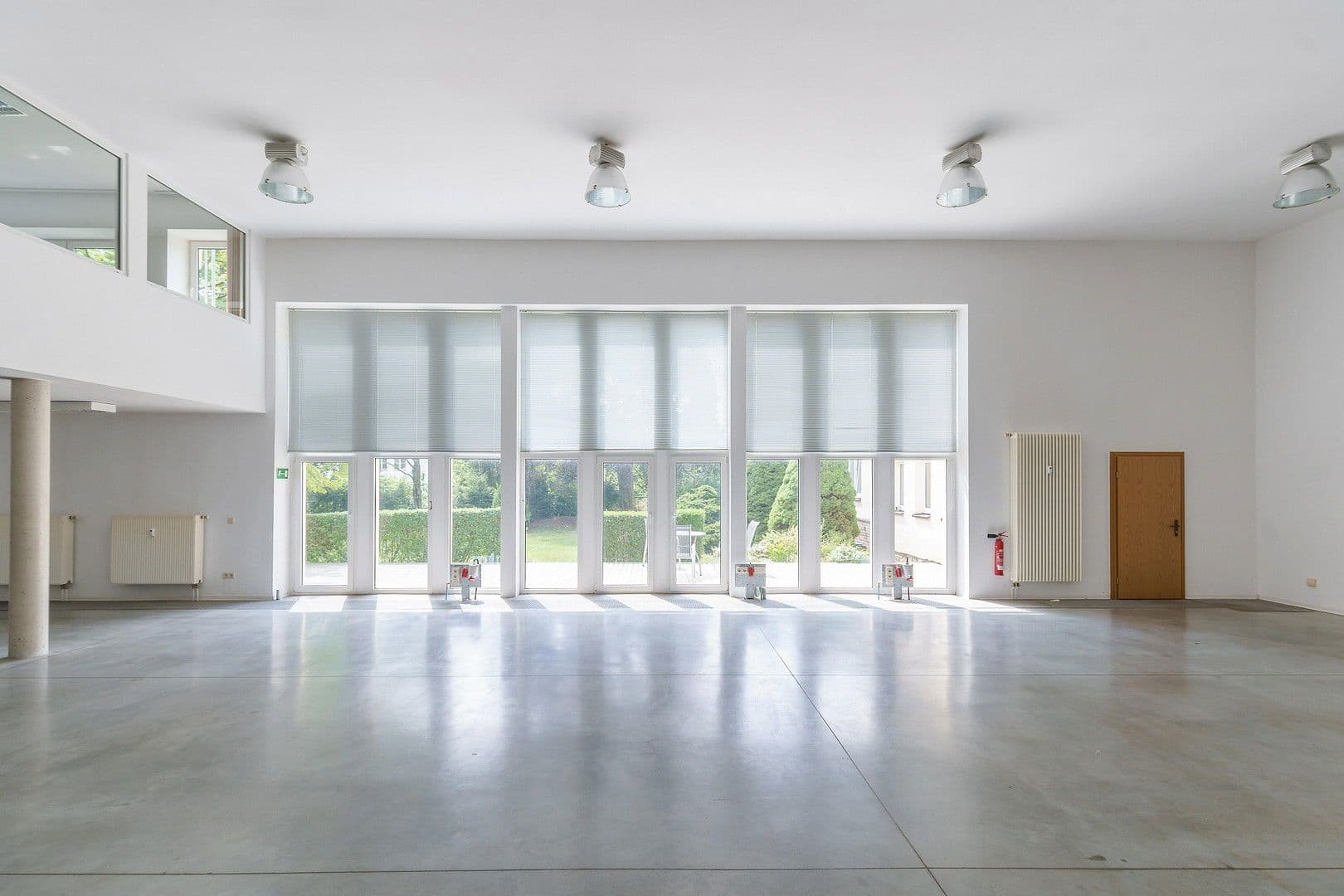 non-residential property to rent, 1,000 m², Chemnitz, Saxony non-residential property to rent, 1,000 m², Chemnitz, Saxony