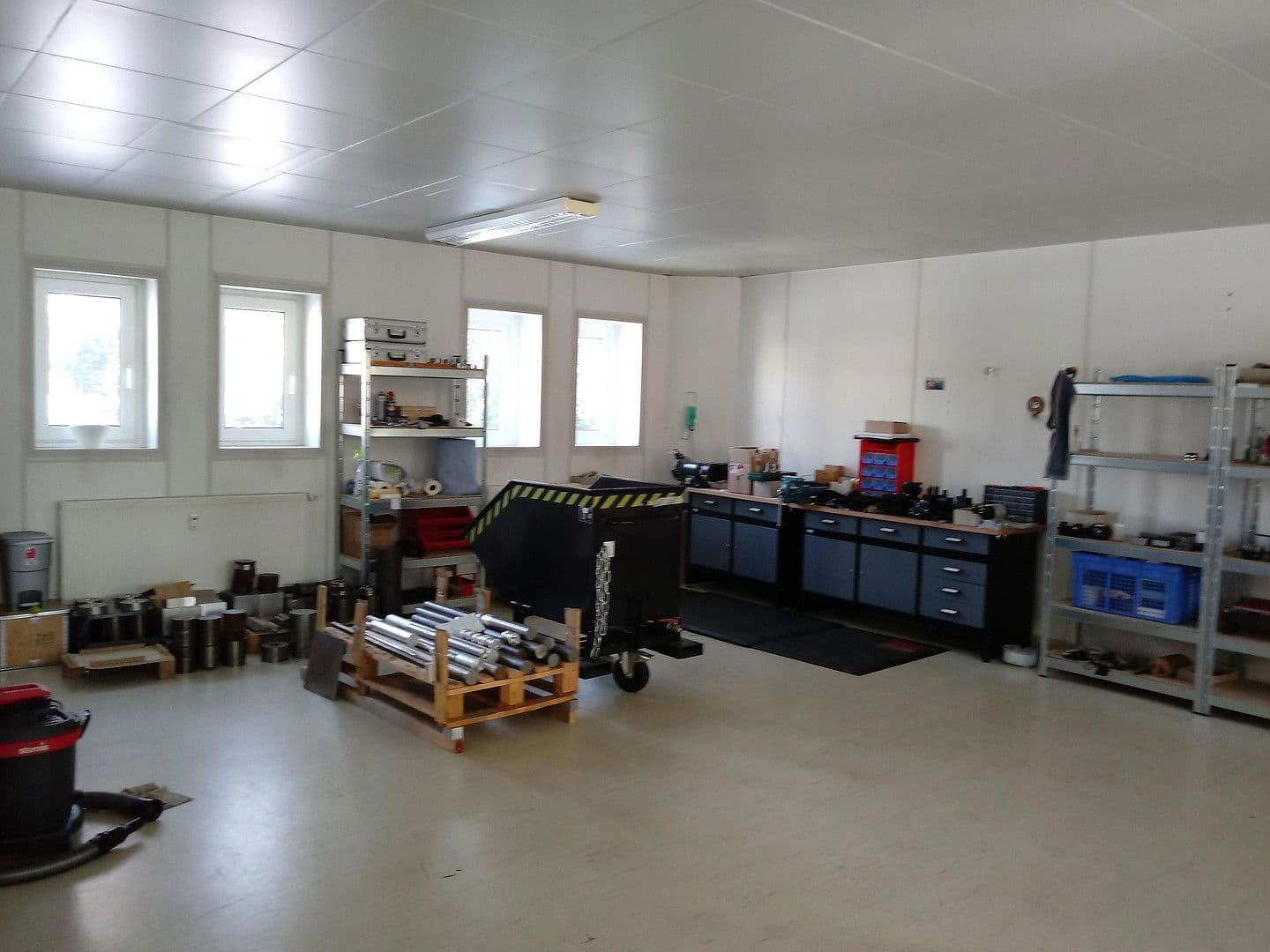 non-residential property to rent, 1,000 m², Chemnitz, Saxony non-residential property to rent, 1,000 m², Chemnitz, Saxony