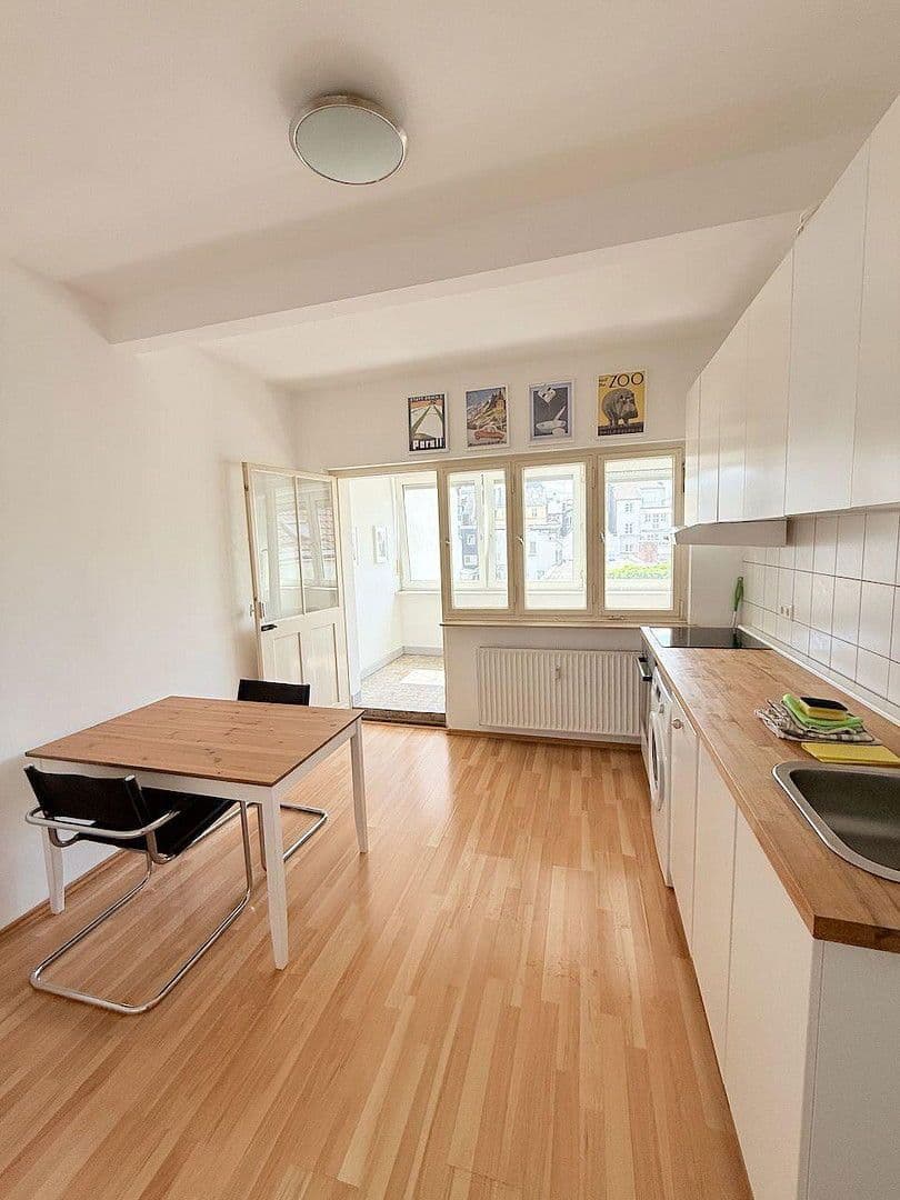 3 bedroom flat to rent, 70 m², Friedrichstraße 22, Bonn, North Rhine-Westphalia 3 bedroom flat to rent, 70 m², Friedrichstraße 22, Bonn, North Rhine-Westphalia