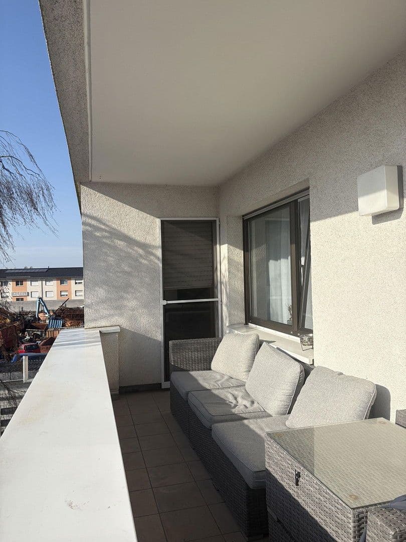 2 bedroom with open-plan kitchen flat to rent, 117 m², Hans-Sachs-Straße 1, Wesseling, North Rhine-Westphalia 2 bedroom with open-plan kitchen flat to rent, 117 m², Hans-Sachs-Straße 1, Wesseling, North Rhine-Westphalia