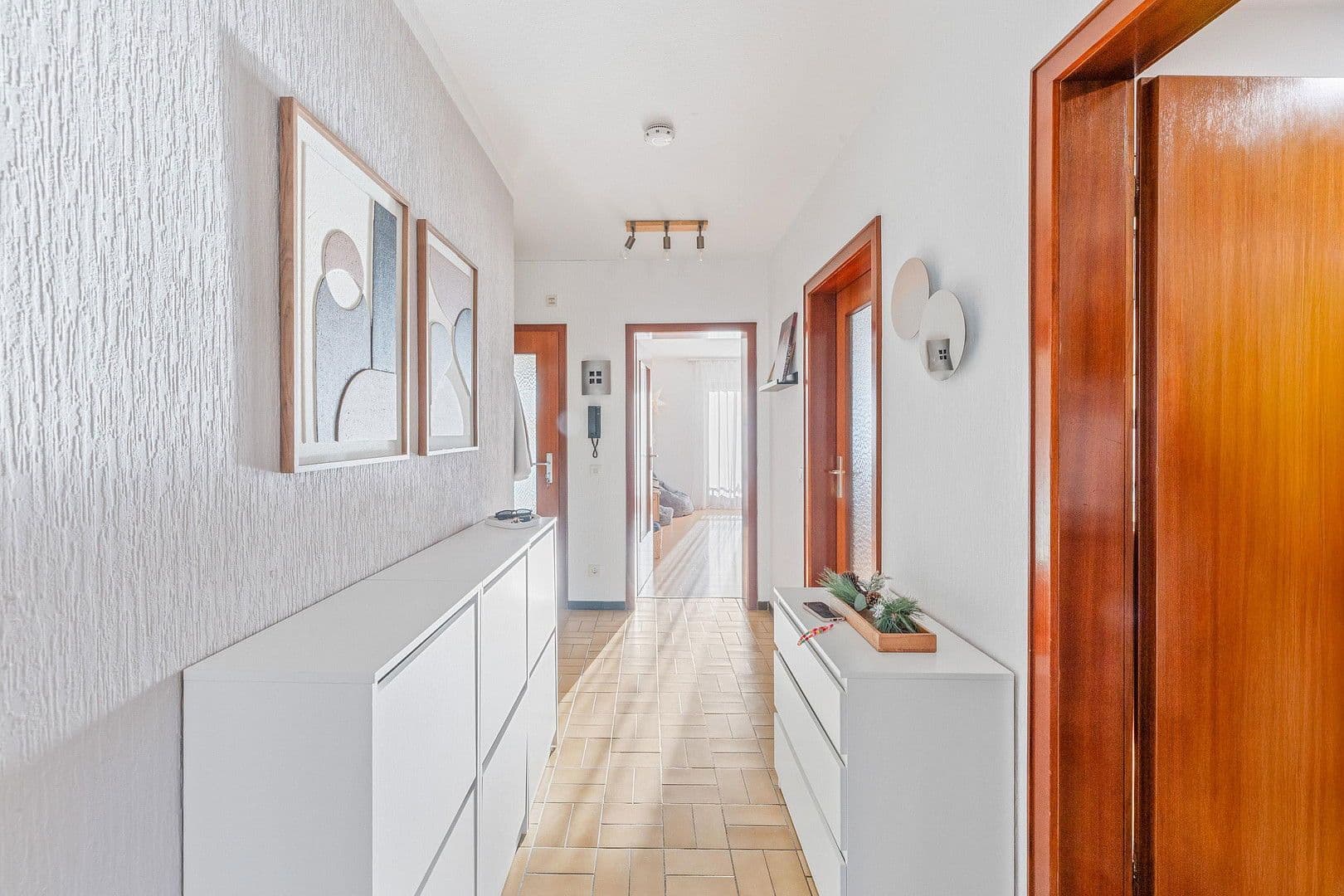 2 bedroom with open-plan kitchen flat to rent, 85 m², Beuren, Baden-Württemberg 2 bedroom with open-plan kitchen flat to rent, 85 m², Beuren, Baden-Württemberg