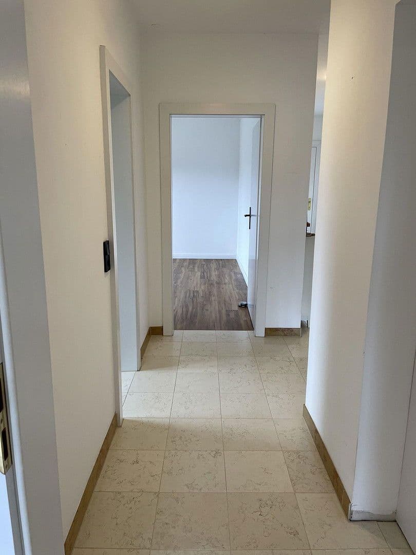 4 bedroom flat for sale, 90 m², Niedernhausen, Hesse 4 bedroom flat for sale, 90 m², Niedernhausen, Hesse