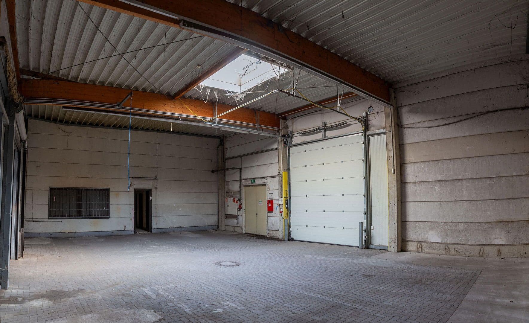 non-residential property to rent, 12,190 m², Otto-Lilienthal-Straße 44, Dinslaken, North Rhine-Westphalia non-residential property to rent, 12,190 m², Otto-Lilienthal-Straße 44, Dinslaken, North Rhine-Westphalia