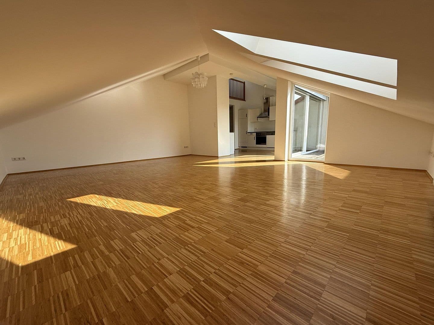 3 bedroom flat to rent, 138 m², Beethovenstraße 24/8, Graz, Styria 3 bedroom flat to rent, 138 m², Beethovenstraße 24/8, Graz, Styria