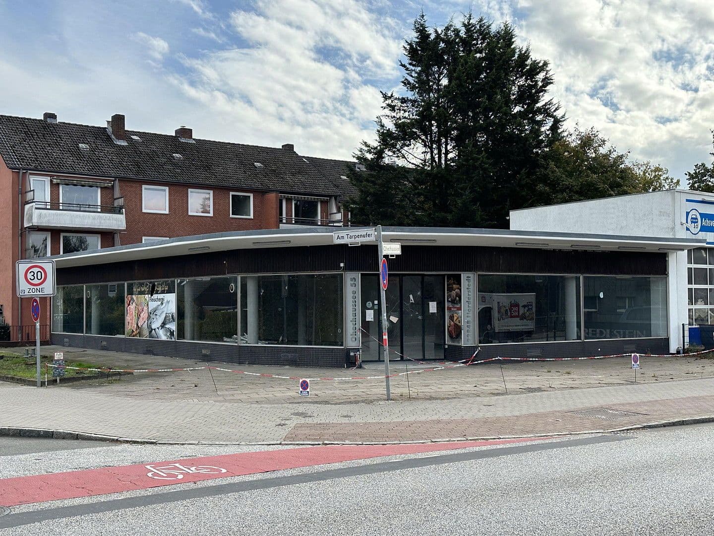 non-residential property to rent, 430 m², Ohechaussee 55, Norderstedt, Schleswig-Holstein non-residential property to rent, 430 m², Ohechaussee 55, Norderstedt, Schleswig-Holstein