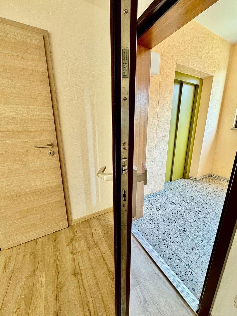 office for sale, 220 m², Pillenreuther Str. 14, Nürnberg, Bavaria office for sale, 220 m², Pillenreuther Str. 14, Nürnberg, Bavaria