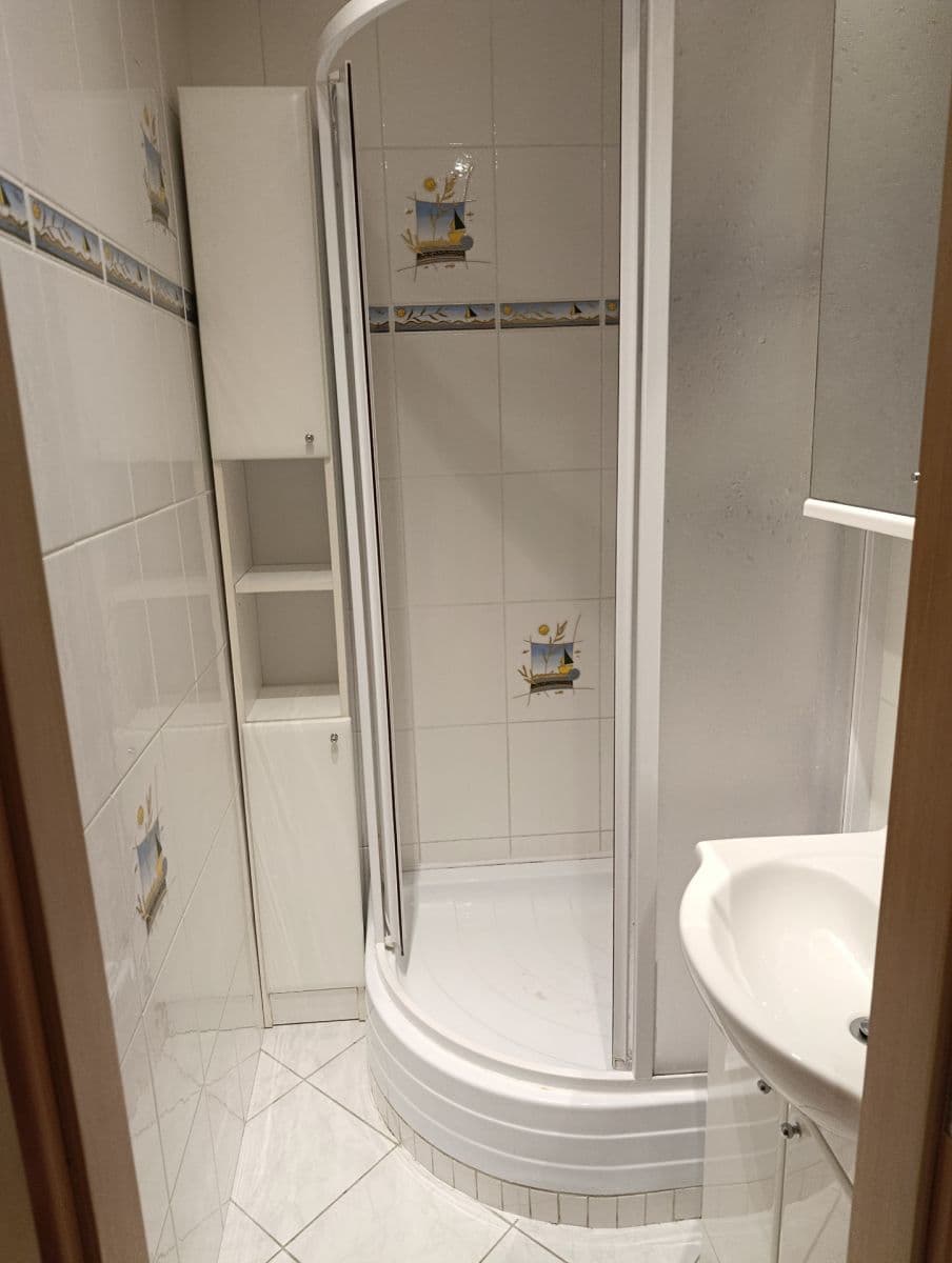 1 bedroom flat to rent, 38 m², Na Domovině, Prague, Prague 1 bedroom flat to rent, 38 m², Na Domovině, Prague, Prague