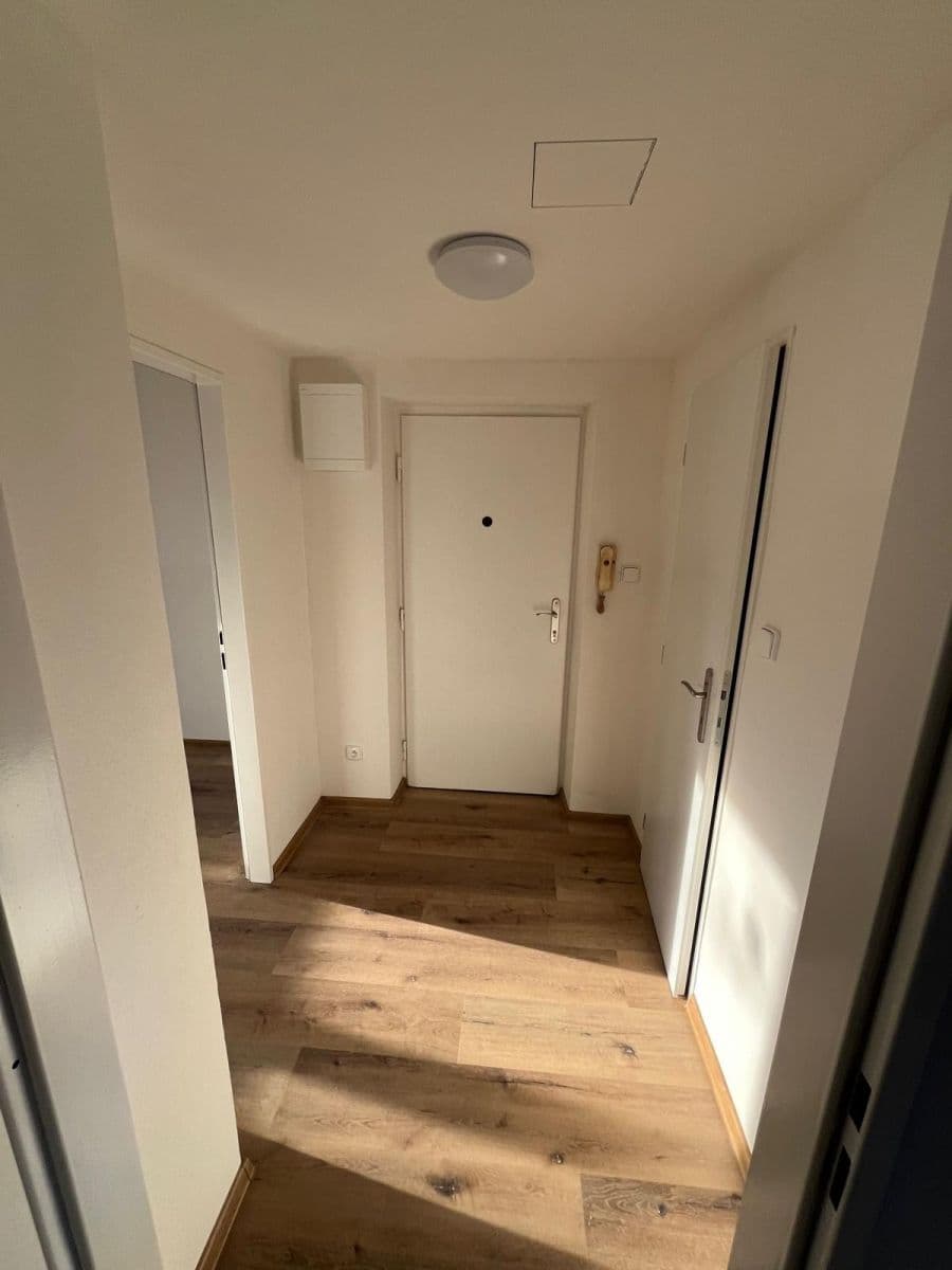 2 bedroom flat to rent, 53 m², Hradecká, Brno, Jihomoravský Region 2 bedroom flat to rent, 53 m², Hradecká, Brno, Jihomoravský Region