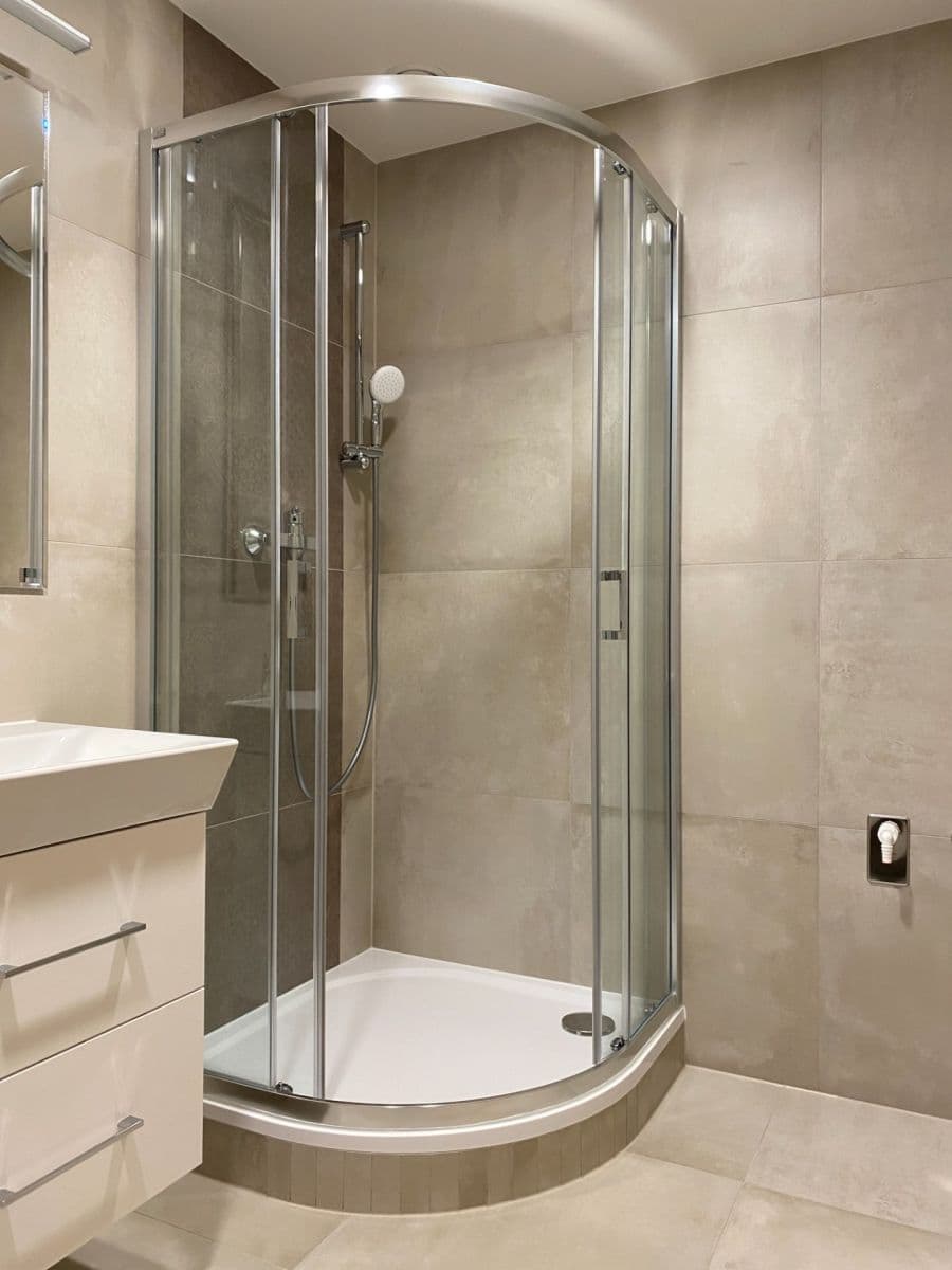 Studio flat to rent, 33 m², Poděbradská, Prague, Prague Studio flat to rent, 33 m², Poděbradská, Prague, Prague