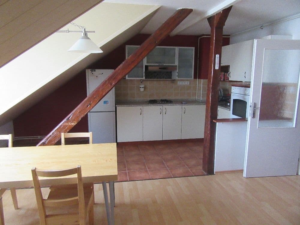 2 bedroom with open-plan kitchen flat to rent, 94 m², Mlýnská, Brno, Jihomoravský Region 2 bedroom with open-plan kitchen flat to rent, 94 m², Mlýnská, Brno, Jihomoravský Region