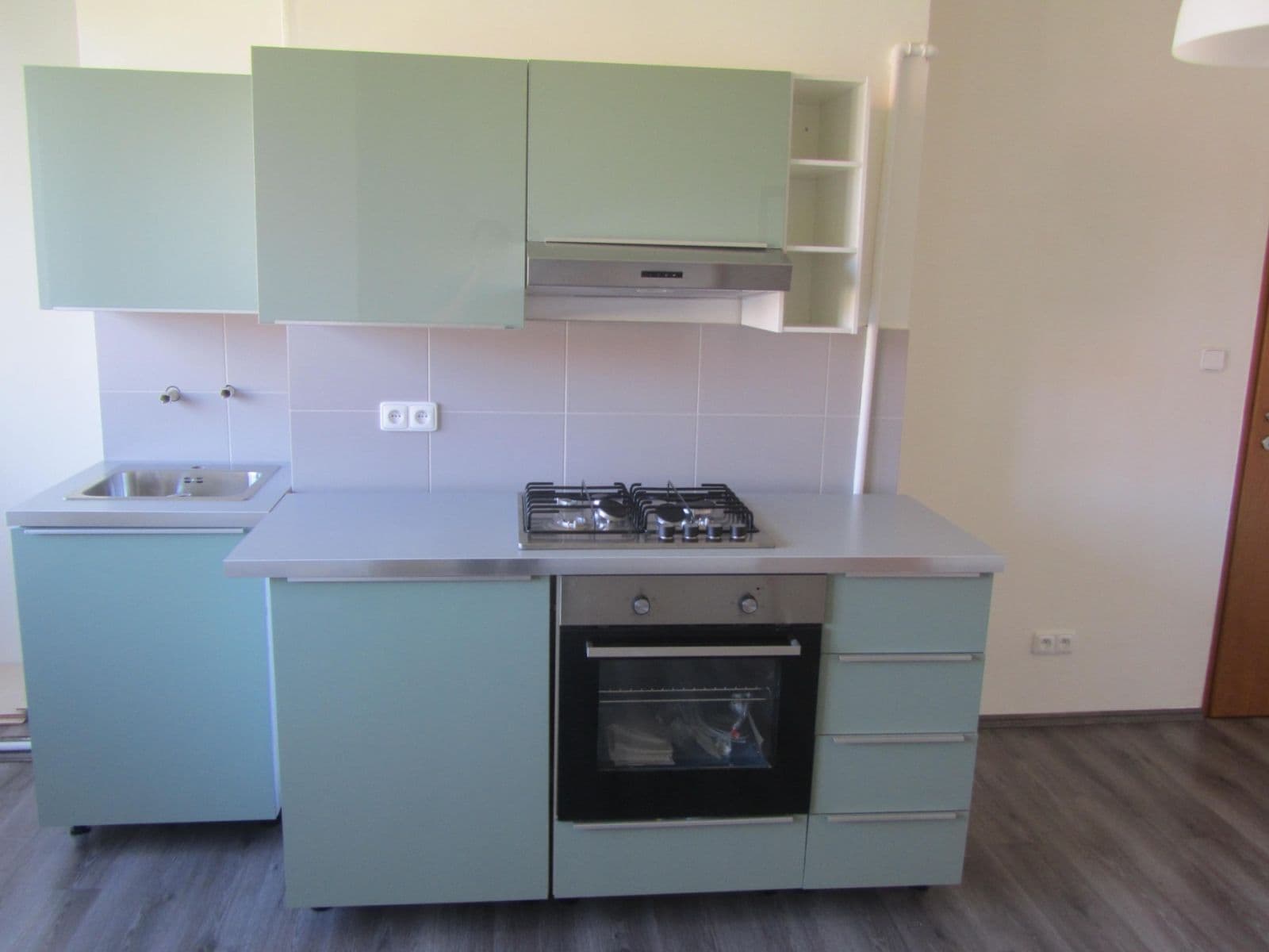 1 bedroom with open-plan kitchen flat to rent, 42 m², U Nových domů Ⅲ, Prague, Prague 1 bedroom with open-plan kitchen flat to rent, 42 m², U Nových domů Ⅲ, Prague, Prague