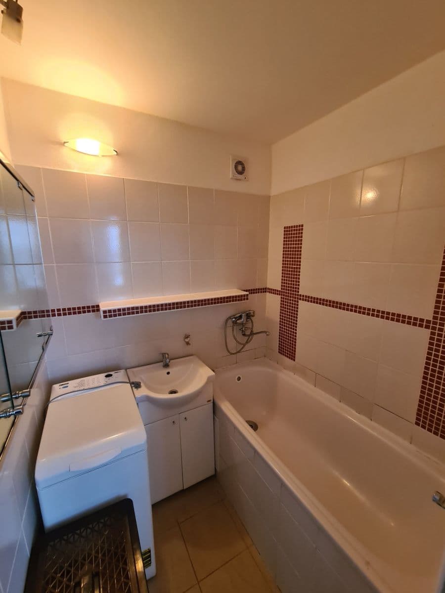 3 bedroom flat to rent, 73 m², Sídliště, Uherský Ostroh, Zlínský Region 3 bedroom flat to rent, 73 m², Sídliště, Uherský Ostroh, Zlínský Region