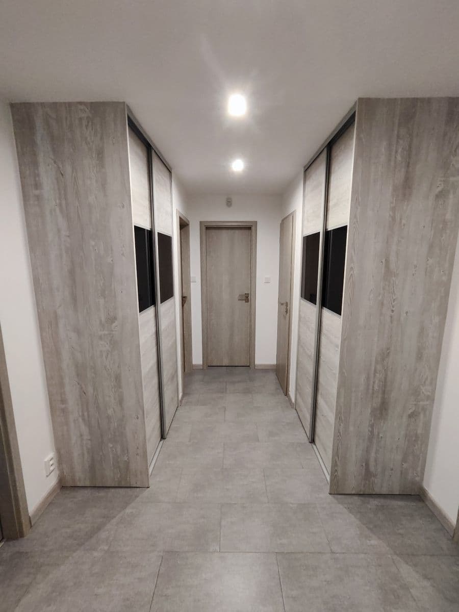 2 bedroom with open-plan kitchen flat to rent, 68 m², Molákova, Prague, Prague 2 bedroom with open-plan kitchen flat to rent, 68 m², Molákova, Prague, Prague